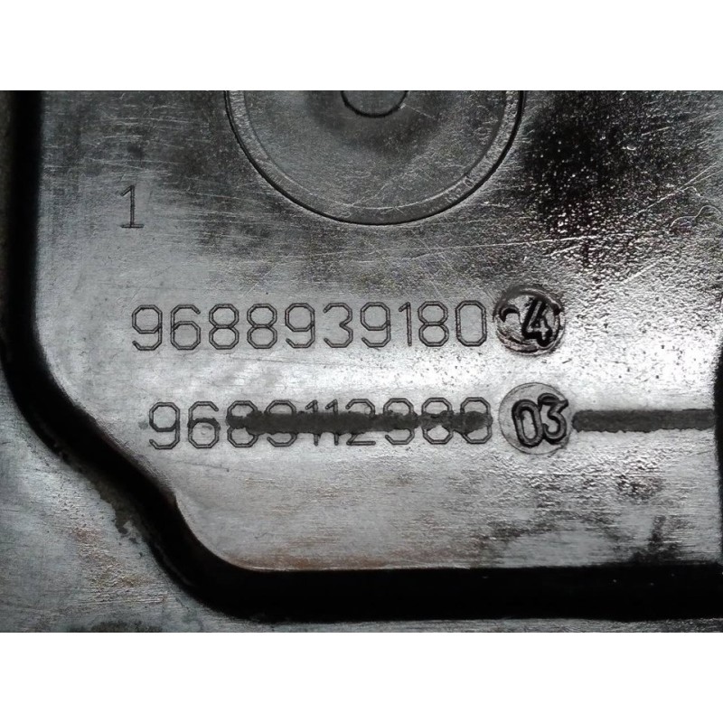 Recambio de tapa balancines para peugeot 3008 active referencia OEM IAM 9688939180 - Negro 2