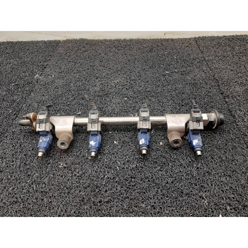 Recambio de rampa inyectora para hyundai i30 classic referencia OEM IAM 7J060642 3530123700 3