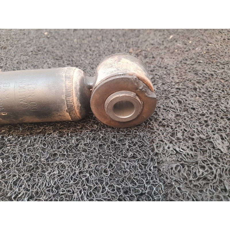 Recambio de amortiguador trasero derecho para dacia sandero stepway essential referencia OEM IAM 562105691R 4