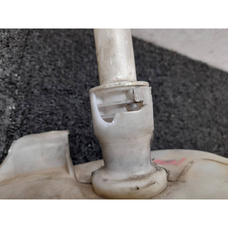 Recambio de deposito limpia para nissan primera berlina (p12) 1.6 cat referencia OEM IAM 3