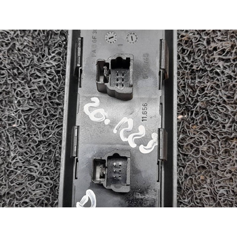 Recambio de mando elevalunas delantero izquierdo para peugeot 407 sw st sport pack referencia OEM IAM 96468704XT 2