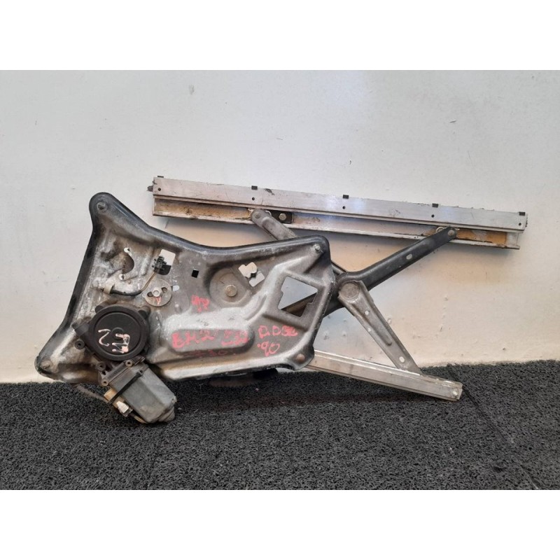 Recambio de elevalunas delantero derecho para bmw serie 7 (e32) 3.0 referencia OEM IAM 0130821242 140009 