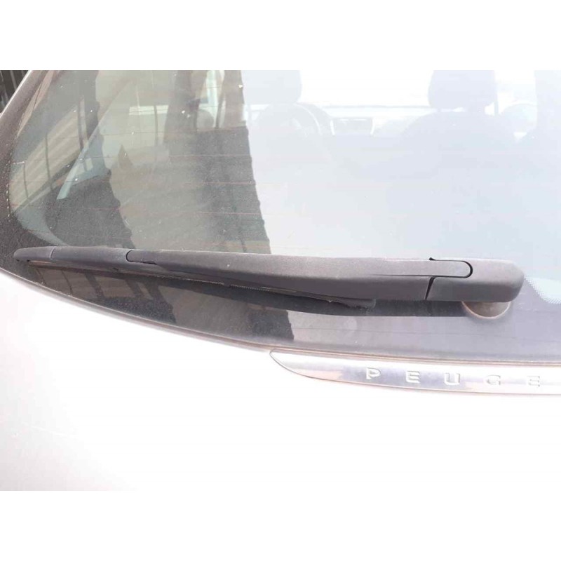 Recambio de brazo limpia trasero para peugeot 208 business line referencia OEM IAM   