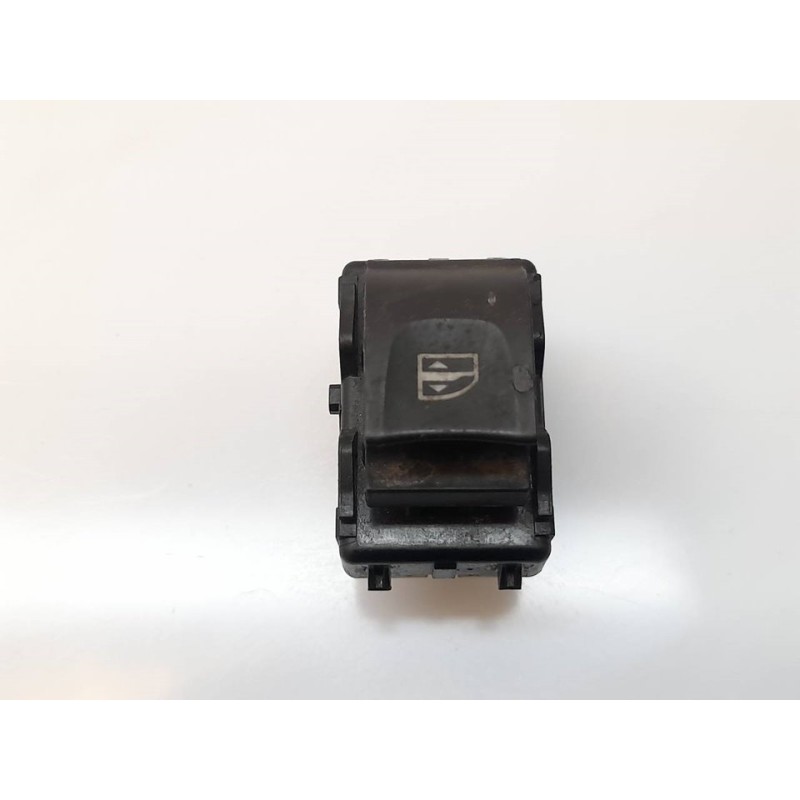 Recambio de mando elevalunas delantero derecho para dacia sandero stepway essential referencia OEM IAM 254217475R  