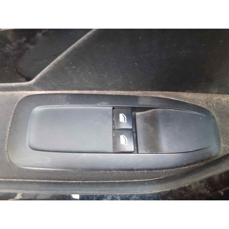 Recambio de mando elevalunas delantero izquierdo para peugeot 208 business line referencia OEM IAM   