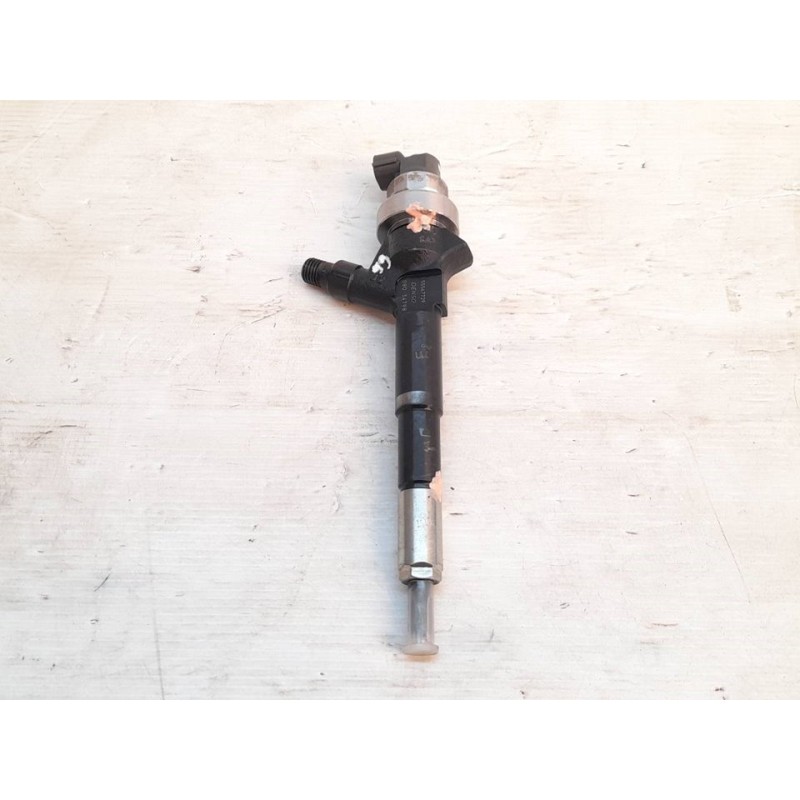Recambio de inyector para opel astra j lim. 4türig business referencia OEM IAM 55567729 DENSO 