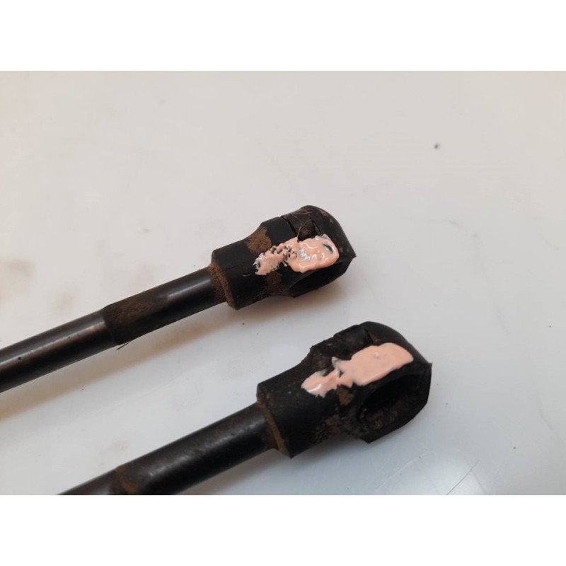 Recambio de amortiguadores maletero / porton para dacia sandero stepway essential referencia OEM IAM 2