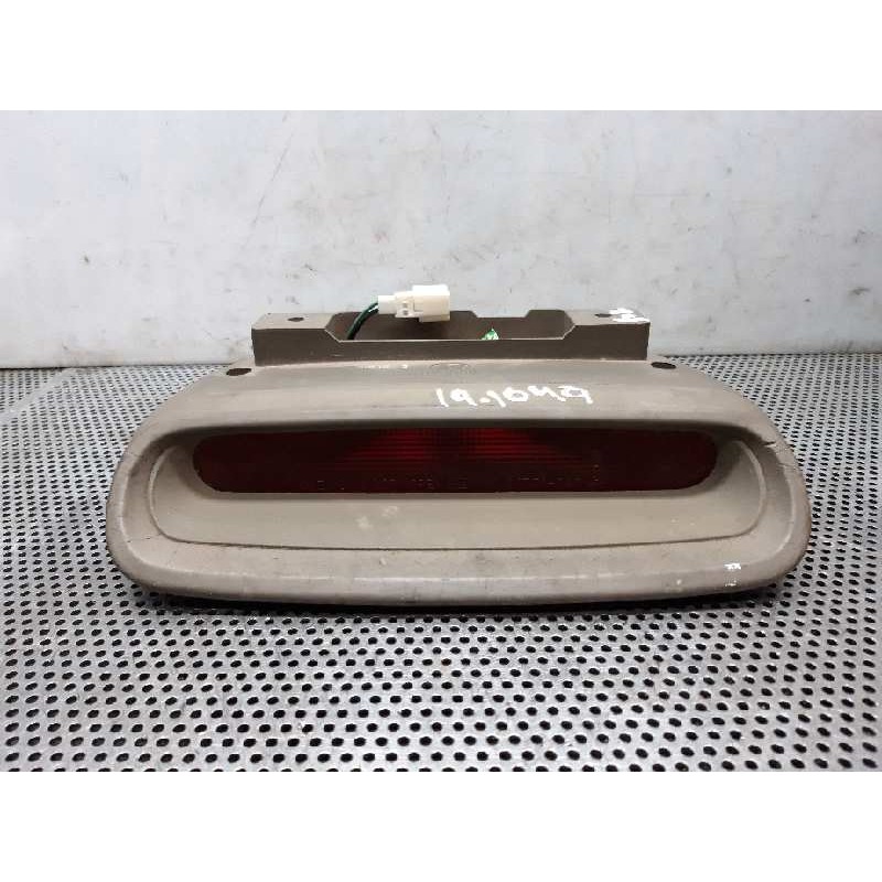 Recambio de luz central de freno para hyundai santa fe (sm) 2.0 crdi vgt comfort referencia OEM IAM 92750260