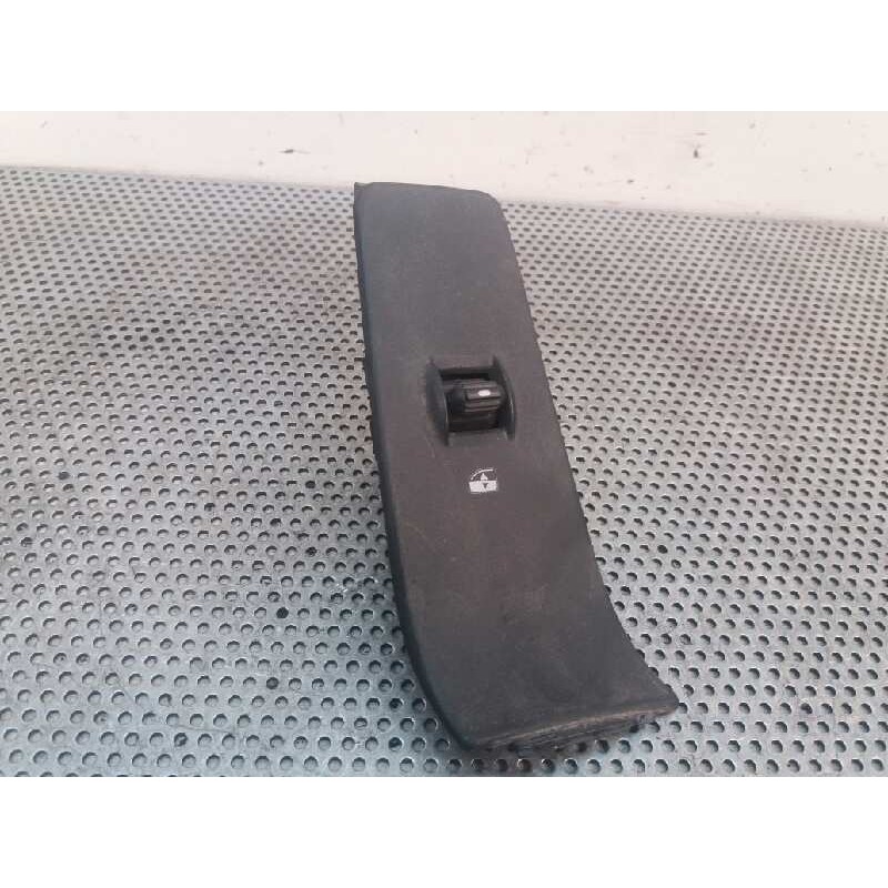 Recambio de mando elevalunas delantero derecho para chrysler jeep gr.cherokee (wj/wg) 3.1 td cat referencia OEM IAM 56042057 - Verde