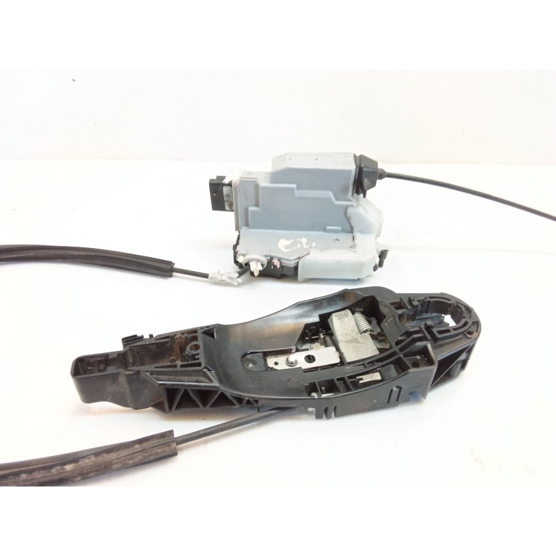 Recambio de cerradura puerta lateral izquierda para opel combo life expression referencia OEM IAM 243586 3268N1775J3 