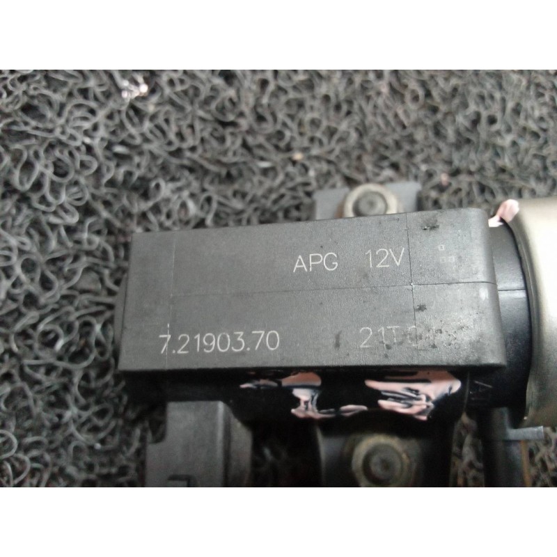 Recambio de valvula aire adicional para volvo v70 familiar black edition referencia OEM IAM 72190370 2