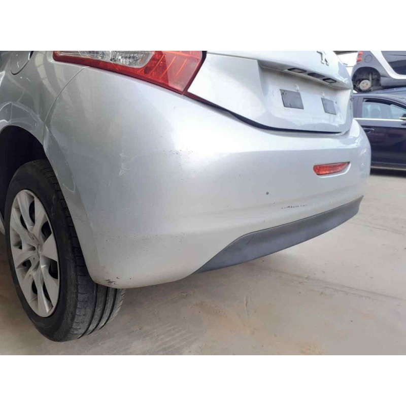 Recambio de paragolpes trasero para peugeot 208 business line referencia OEM IAM 2