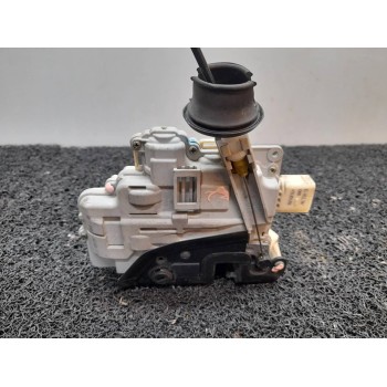 CERRADURA PUERTA TRASERA IZQUIERDA 4F0839015 