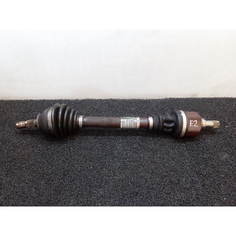 Recambio de transmision delantera izquierda para peugeot 3008 active referencia OEM IAM 9684135380  