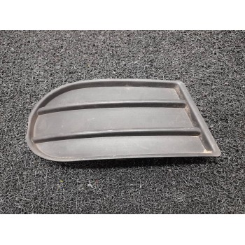 REJILLA PARAGOLPES DERECHA 7176163J0L 