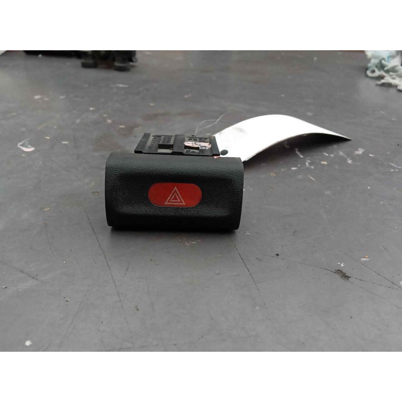 Recambio de warning para opel omega b básico berlina referencia OEM IAM 90494406 90493804 90457316 3