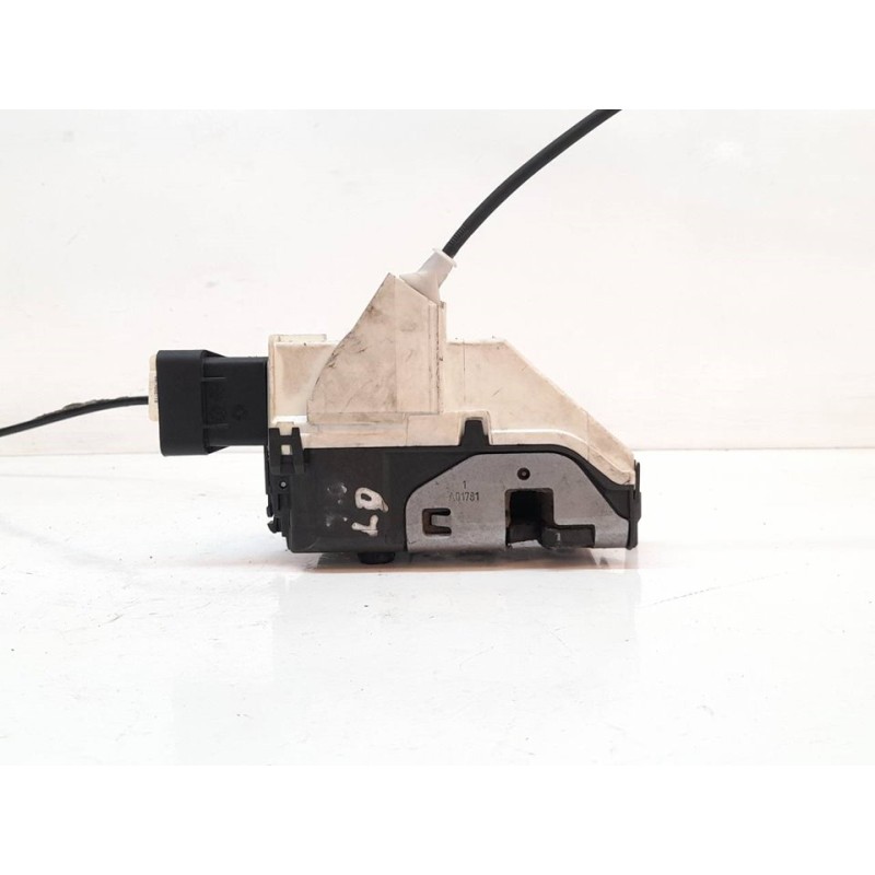 Recambio de cerradura puerta lateral derecha para peugeot partner kasten confort pack l1 referencia OEM IAM 828414 - Blanco 5
