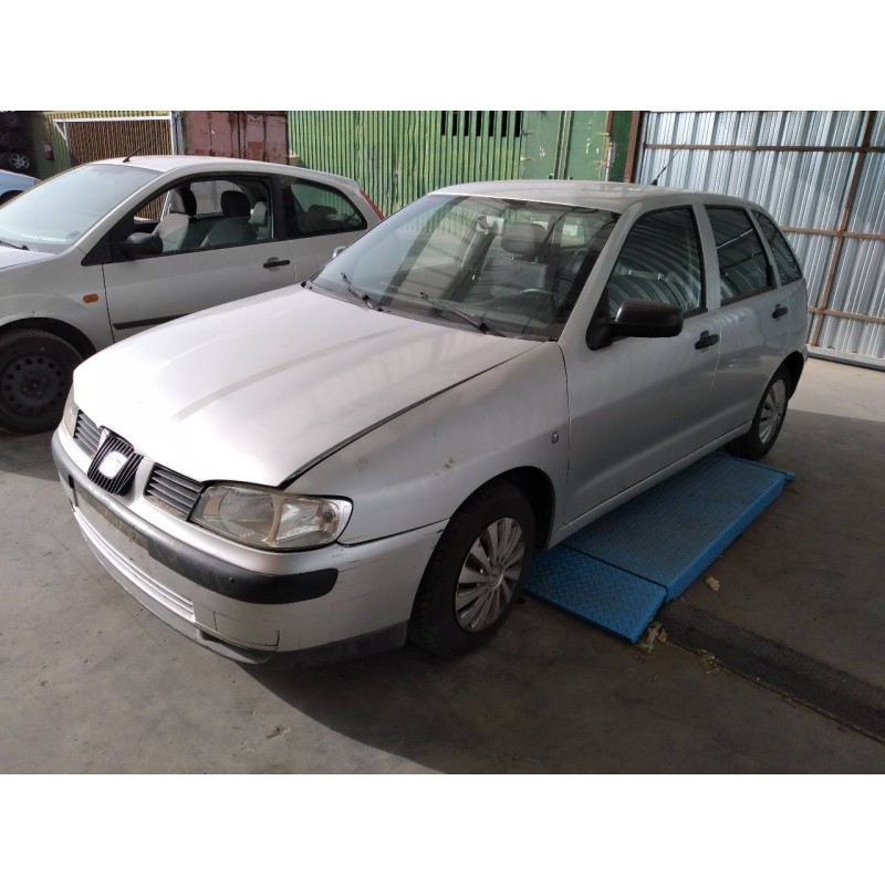 seat ibiza (6k1) del año 2001