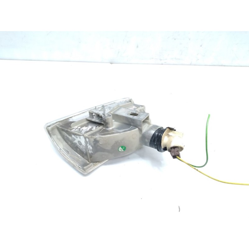 Recambio de piloto delantero derecho para peugeot 205 berlina 1.3 referencia OEM IAM - Blanco 2