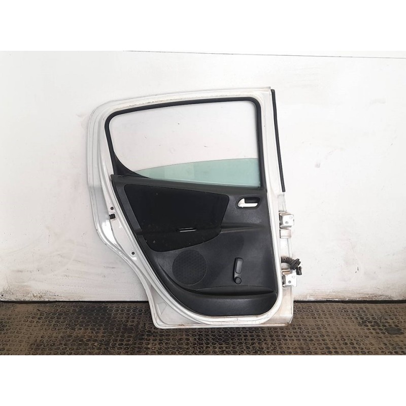 Recambio de puerta trasera izquierda para peugeot 207 confort referencia OEM IAM - Blanco 2