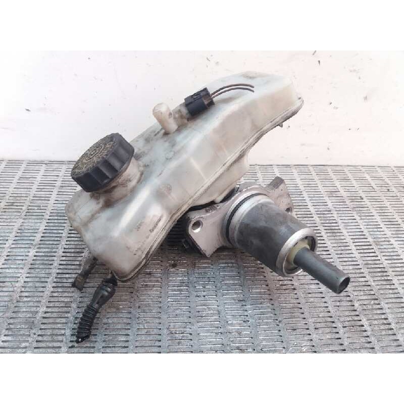 Recambio de bomba freno para mercedes-benz sprinter 02.00  caja cerrada 2.7 cdi cat referencia OEM IAM 2767 - Blanco 2