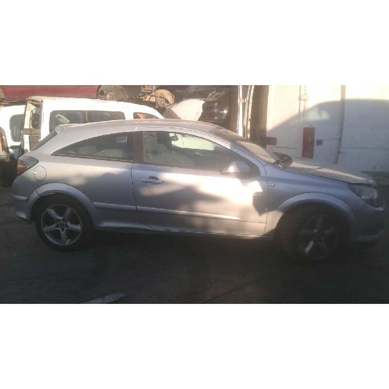 opel astra gtc del año 2007