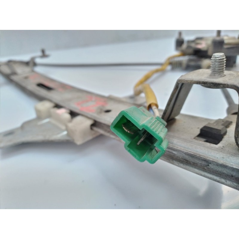 Recambio de elevalunas trasero izquierdo para kia clarus 1.8 cat referencia OEM IAM - Gris 2