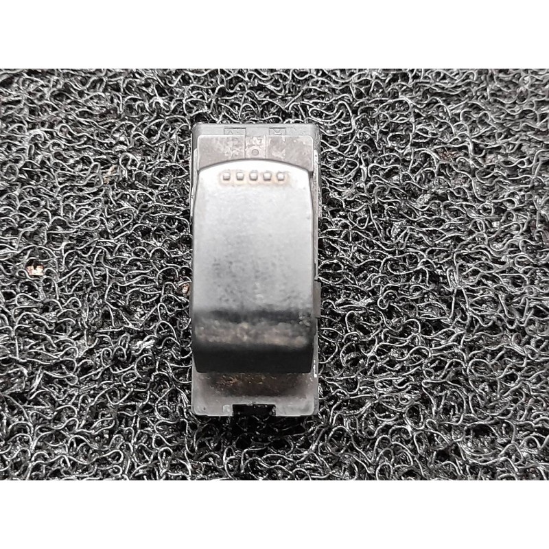Recambio de mando elevalunas delantero derecho para suzuki swift berlina (mz) gl (3-ptas.) referencia OEM IAM 62J003235T  