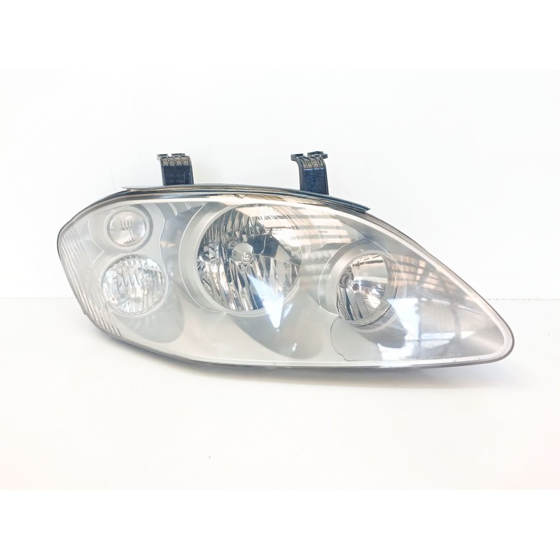 Recambio de faro derecho para ssangyong rodius xdi referencia OEM IAM   