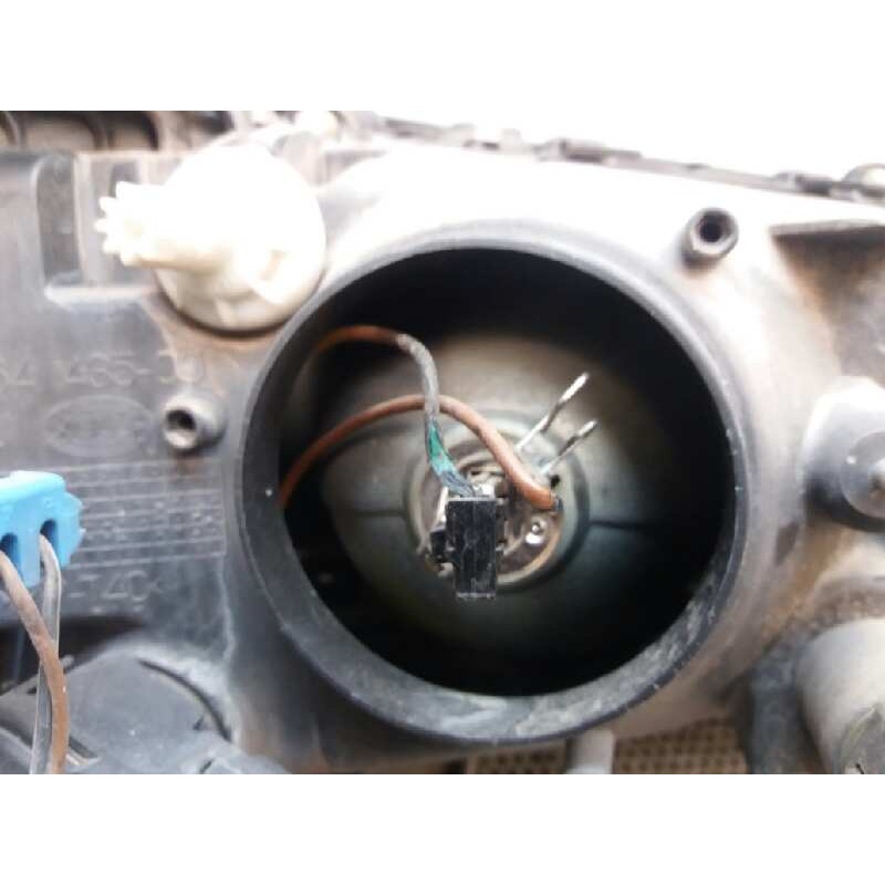 Recambio de faro izquierdo para opel omega b básico berlina referencia OEM IAM 3