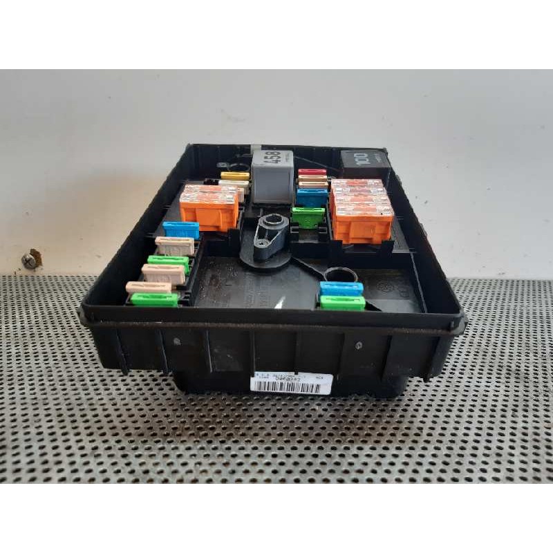 Recambio de caja reles / fusibles para seat altea (5p1) select referencia OEM IAM 1K0937125 - Negro 4