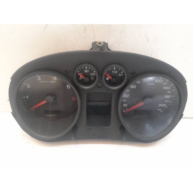 Recambio de cuadro instrumentos para audi a2 (8z) 1.4 referencia OEM IAM 8Z0920900A 11008020002 VDO 2