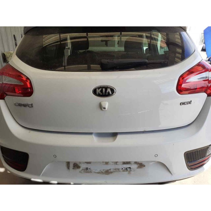 Recambio de porton trasero para kia cee'd business referencia OEM IAM - Blanco 2