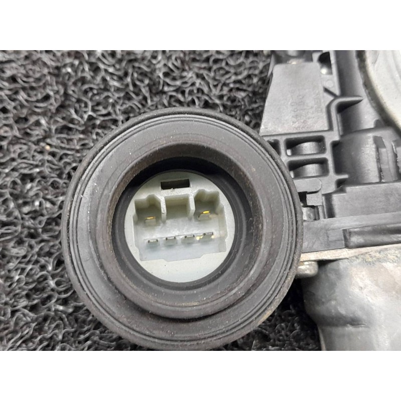 Recambio de elevalunas delantero izquierdo para suzuki swift berlina (mz) gl (3-ptas.) referencia OEM IAM 8346063J00 2621003380 4