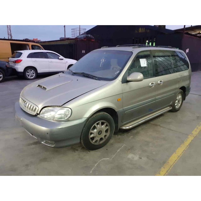 kia carnival del año 2001