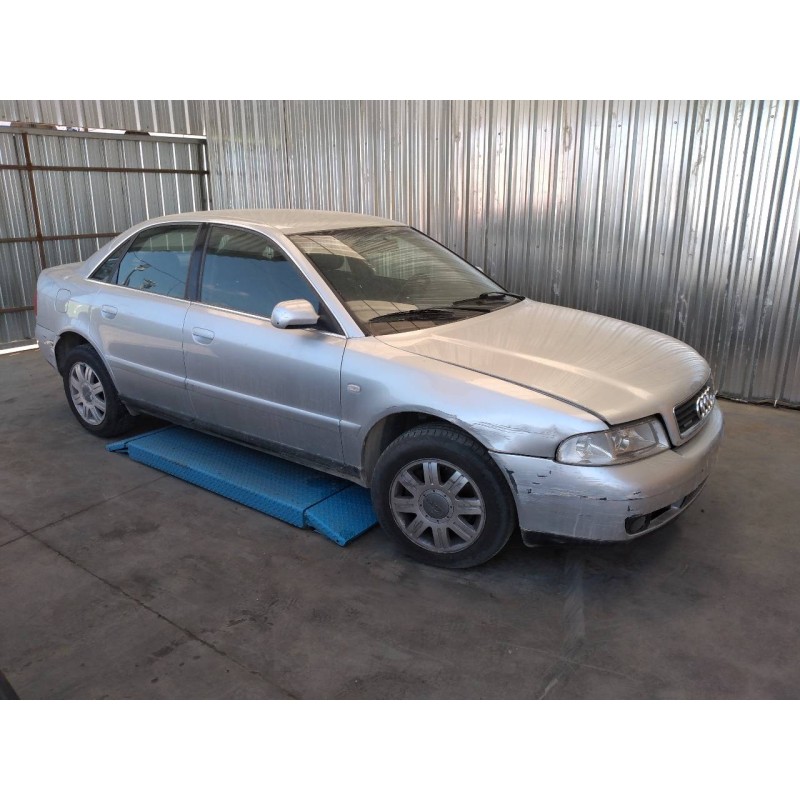 audi a4 berlina (b5) del año 2000