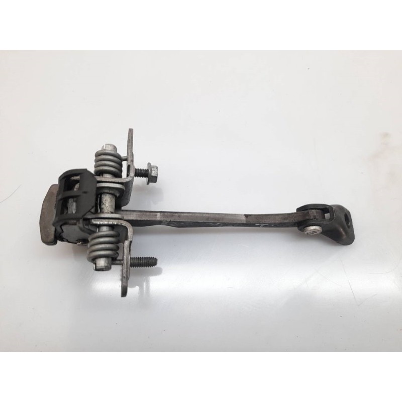 Recambio de retenedor puerta trasera derecha para citroën c4 picasso millenium referencia OEM IAM MG1CB58ARD  