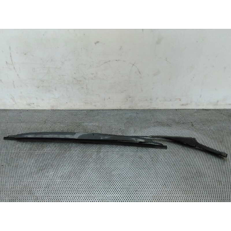 Recambio de brazo limpia delantero izquierdo para mercedes-benz clase m (w163) 2.3 16v cat referencia OEM IAM   