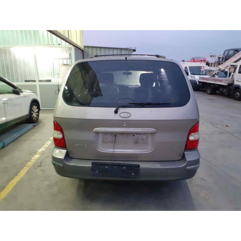kia carnival del año 2001