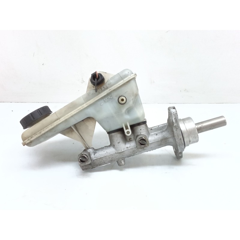 Recambio de bomba freno para renault trafic caja cerrada (ab 4.01) 27 cn referencia OEM IAM 425711 - Blanco 4