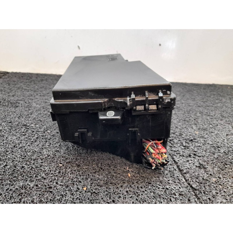 Recambio de caja reles / fusibles para mazda 3 berlina (bk) 1.6 crdt active referencia OEM IAM BP4K66765 518818109 4