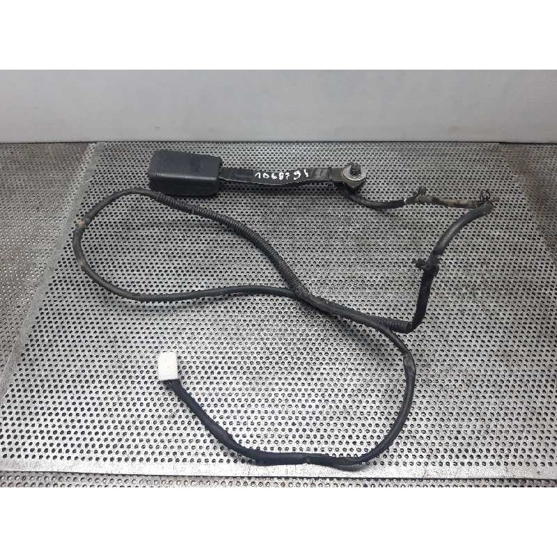 Recambio de enganche cinturon delantero derecho para mazda 6 berlina (gg) 2.0 diesel cat referencia OEM IAM - Gris 3