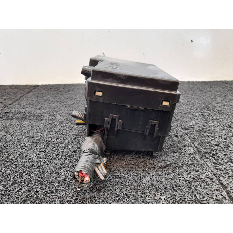 Recambio de caja reles / fusibles para mazda 3 berlina (bk) 1.6 crdt active referencia OEM IAM BP4K66765 518818109 7