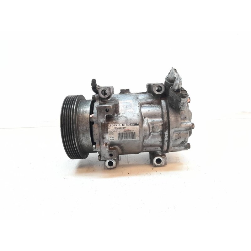 Recambio de compresor aire acondicionado para dacia sandero básico referencia OEM IAM 8200866441 1068 SANDEM
