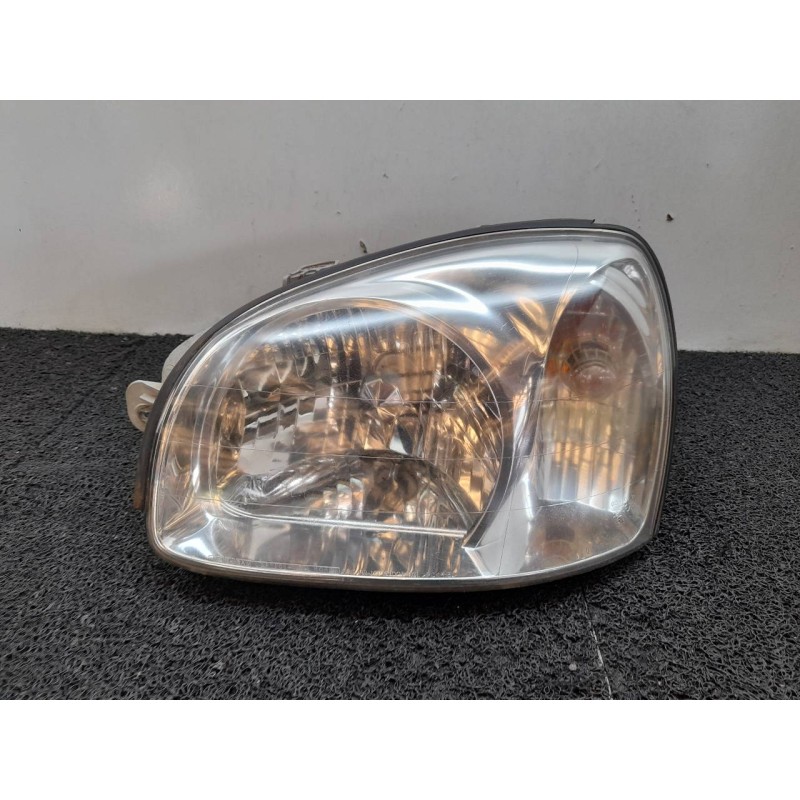 Recambio de faro izquierdo para hyundai santa fe (sm) 2.0 gls crdi 4x4 referencia OEM IAM   
