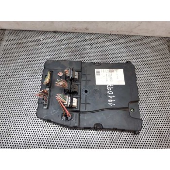 CAJA RELES / FUSIBLES 8200305575 S118400200 
