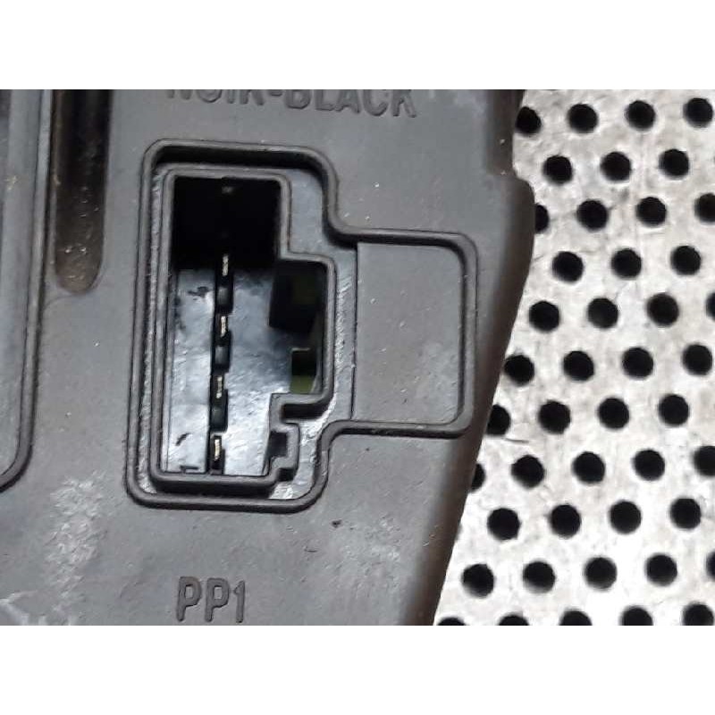Recambio de caja reles / fusibles para renault megane ii berlina 3p authentique referencia OEM IAM 8200305575 S118400200 2