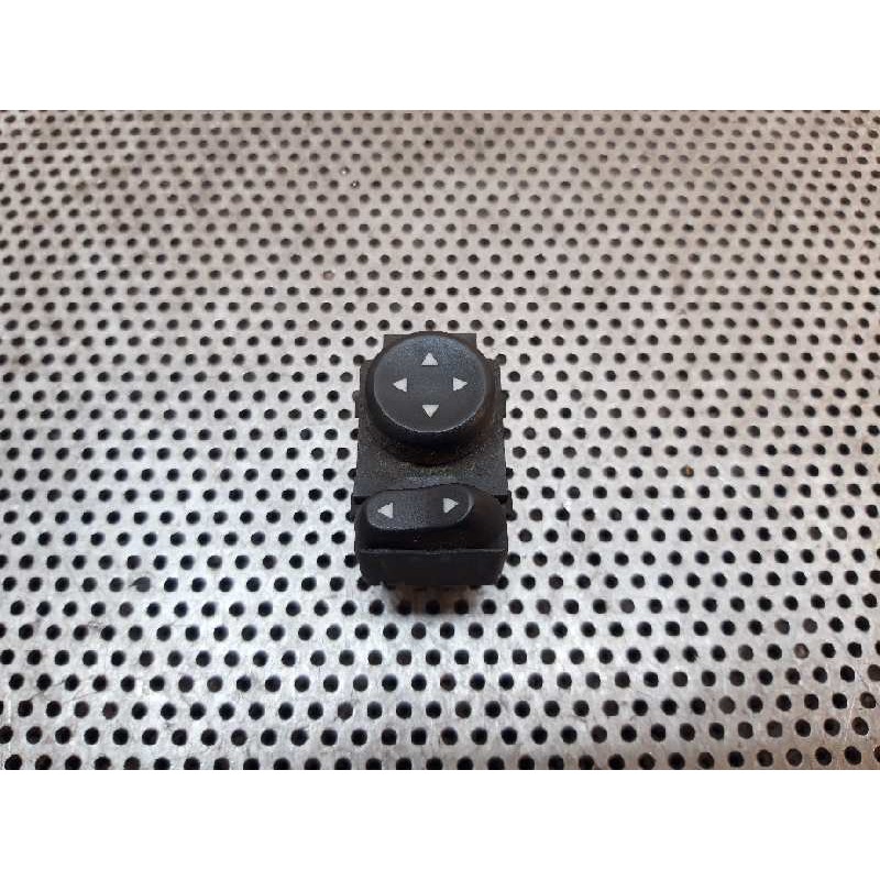 Recambio de mando retrovisor para fiat linea (110) emotion referencia OEM IAM B569  
