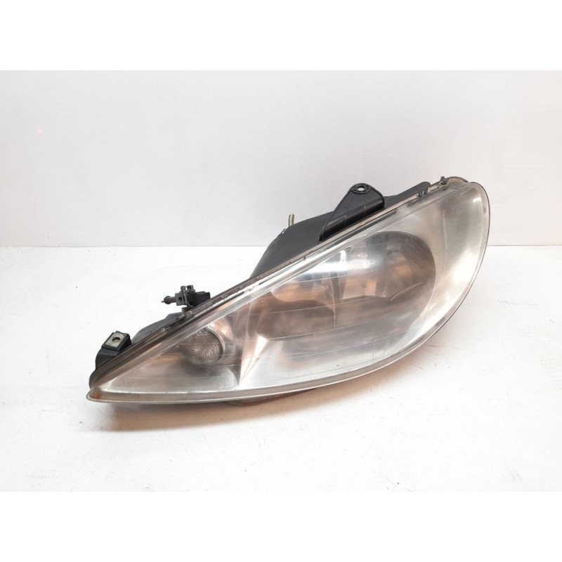 Recambio de faro izquierdo para peugeot 206 cc cc referencia OEM IAM 9628666880  