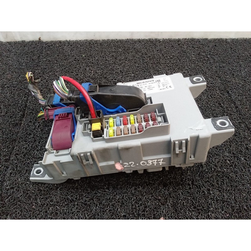 Recambio de caja reles / fusibles para ford ka (ccu) trend + referencia OEM IAM 00518762470  FOMOCO